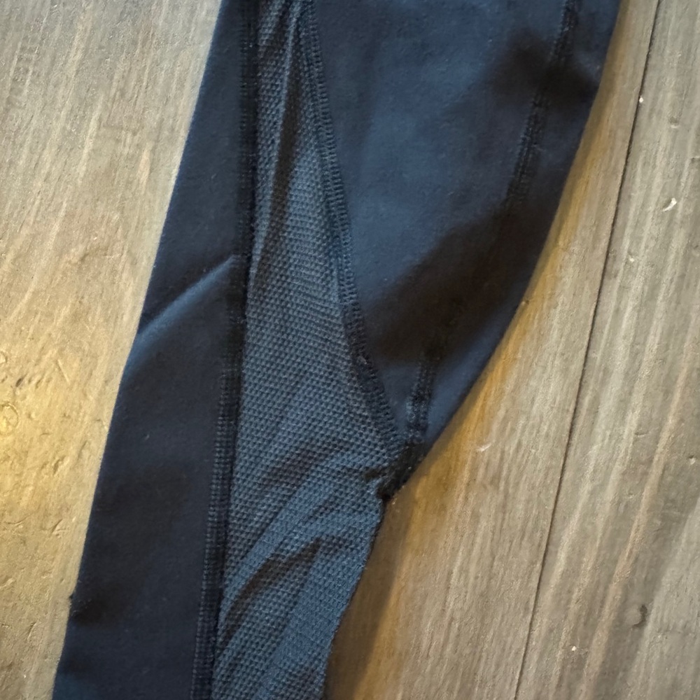 Black Lululemon Full Length Legging - Picture 4 of 5